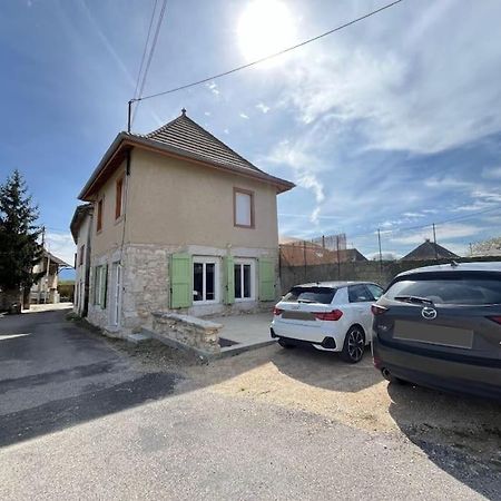 La Maison L'Oiseau Bleu Saint-Victor-de-Morestel Ngoại thất bức ảnh